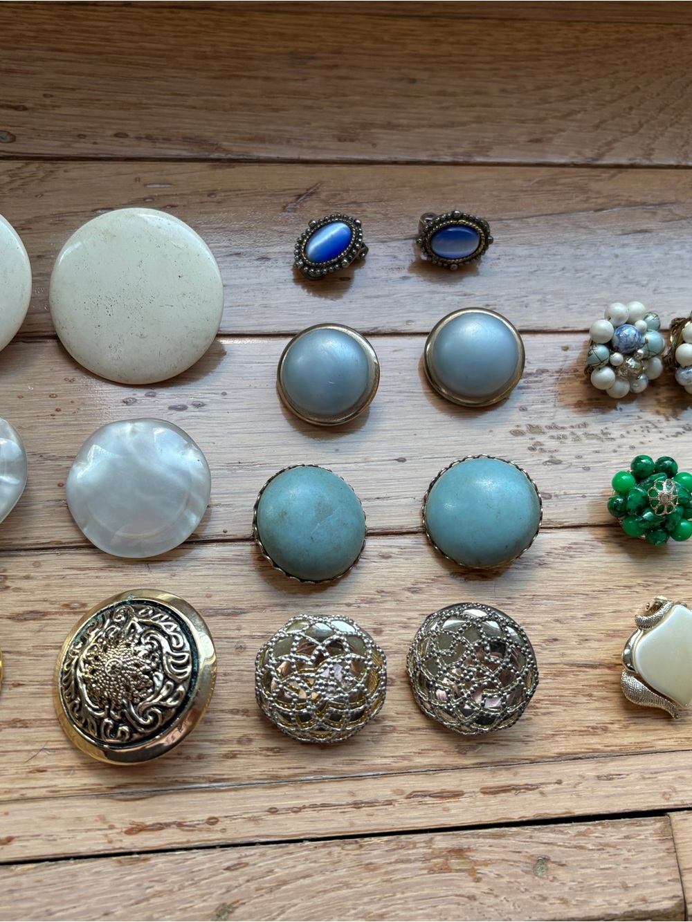 Vtg lot earrings, 10 pairs, Blue-Green and Pearl Button Clip on